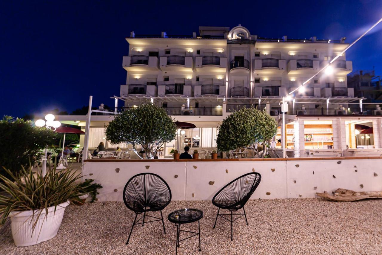 Hotel Soraya - Spiaggia Sawasdee Riccione Buitenkant foto